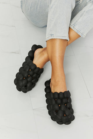 NOOK JOI Laid Back Bubble Slides in Black - Shop women Dresses & Apparel online | The Fashion Game - The Fashion Game