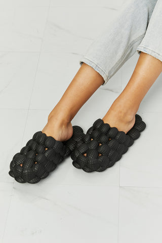 NOOK JOI Laid Back Bubble Slides in Black - Shop women Dresses & Apparel online | The Fashion Game - The Fashion Game