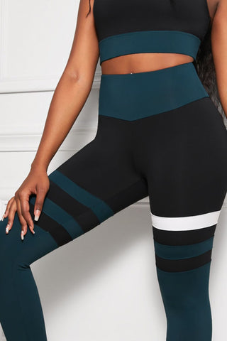 Striped Sports Bra and High Waisted Yoga Leggings Set - Shop women Dresses & Apparel online | The Fashion Game - The Fashion Game