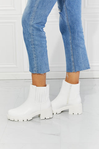 MMShoes What It Takes Lug Sole Chelsea Boots in White - Shop women Dresses & Apparel online | The Fashion Game - The Fashion Game